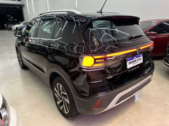 VOLKSWAGEN-T-CROSS-1.4 250 TSI TOTAL FLEX HIGHLINE AUTOMÁTICO VOLKSWAGEN-T-CROSS-2024