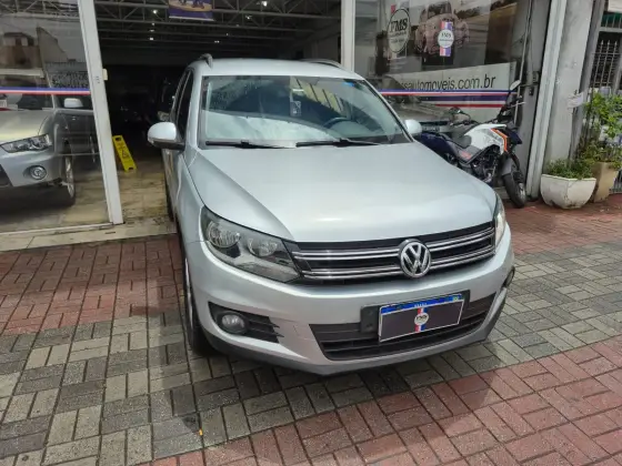 VOLKSWAGEN TIGUAN 2.0 TSI 16V TURBO GASOLINA 4P TIPTRONIC VOLKSWAGEN TIGUAN 2.0 TSI 16V TURBO GASOLINA 4P TIPTRONIC