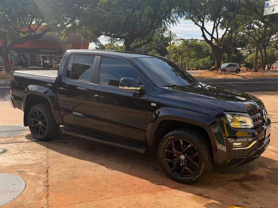 VOLKSWAGEN-AMAROK-2.0 HIGHLINE EXTREME 4X4 CD 16V TURBO INTERCOOLER DIESEL 4P AUTOMÁTICO VOLKSWAGEN-AMAROK-2017