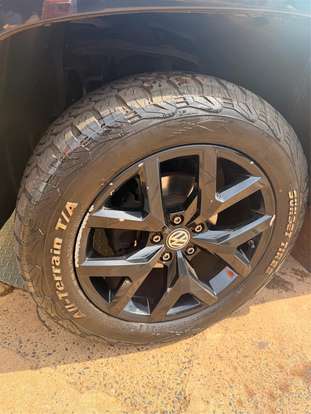 VOLKSWAGEN-AMAROK-2017