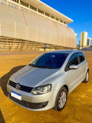 VOLKSWAGEN FOX 1.6 MI HIGHLINE 8V FLEX 4P MANUAL