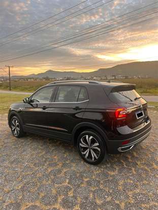 VOLKSWAGEN-T-CROSS-2024