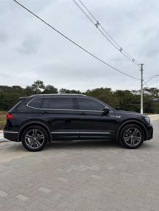 VOLKSWAGEN-TIGUAN-2019