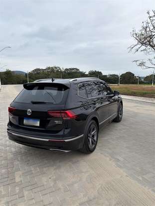 VOLKSWAGEN-TIGUAN-2019
