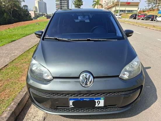 VOLKSWAGEN-UP-2015