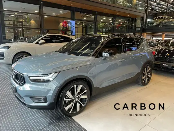 VOLVO XC40 1.5 T5 RECHARGE R-DESIGN GEARTRONIC