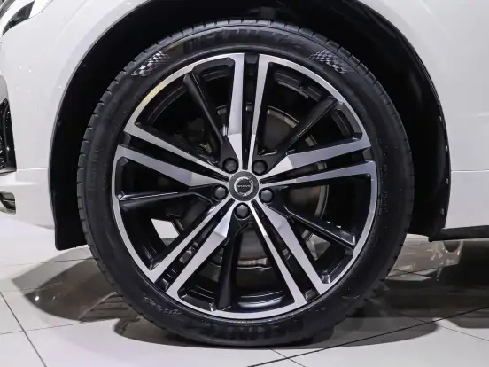 VOLVO-XC60-2.0 T8 HYBRID R-DESIGN AWD GEARTRONIC VOLVO-XC60-2021