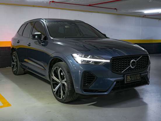 VOLVO-XC60-2023