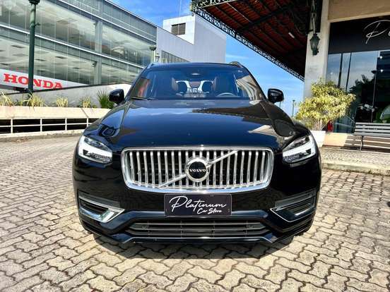 VOLVO-XC90-2023