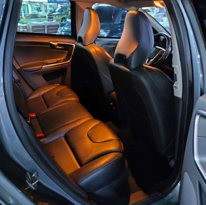 VOLVO-XC60-2016
