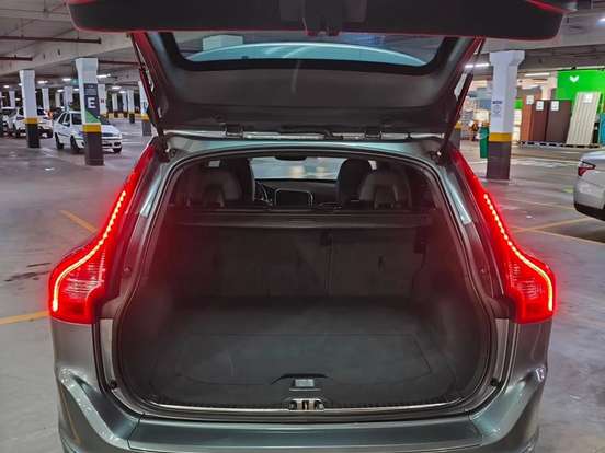 VOLVO-XC60-2.0 T5 MOMENTUM GASOLINA 4P AUTOMÁTICO VOLVO-XC60-2016