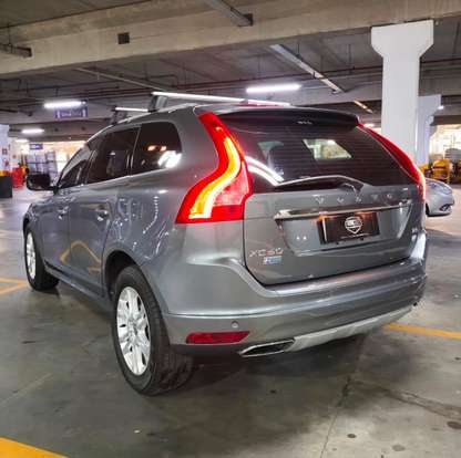 VOLVO-XC60-2.0 T5 MOMENTUM GASOLINA 4P AUTOMÁTICO VOLVO-XC60-2016