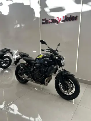 YAMAHA MT-07 ABS YAMAHA MT-07 ABS