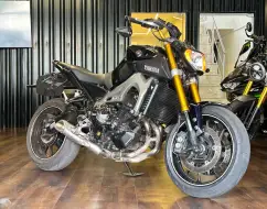 YAMAHA MT-09 YAMAHA MT-09