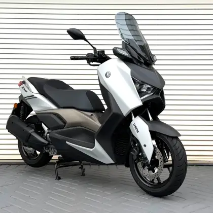 YAMAHA XMAX 250 CONNECTED ABS YAMAHA XMAX 250 CONNECTED ABS