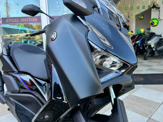 YAMAHA XMAX 300 CONNECTED ABS YAMAHA XMAX 300 CONNECTED ABS