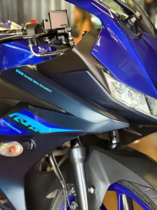 YAMAHA-YZF R15-2024