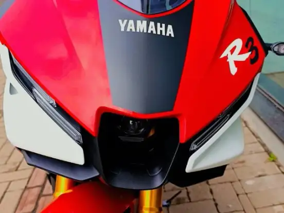 YAMAHA-YZF R3 ABS CONNECTED 70th ANNIVERSARY YAMAHA-YZF R3 ABS CONNECTED 70th ANNIVERSARY-2026