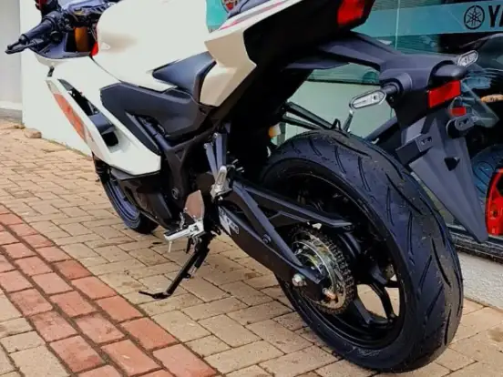 YAMAHA-YZF R3 ABS CONNECTED 70th ANNIVERSARY YAMAHA-YZF R3 ABS CONNECTED 70th ANNIVERSARY-2026