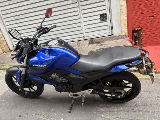YAMAHA-FZ15 FAZER ABS-2024