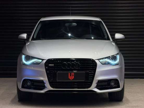 AUDI-A1-2011