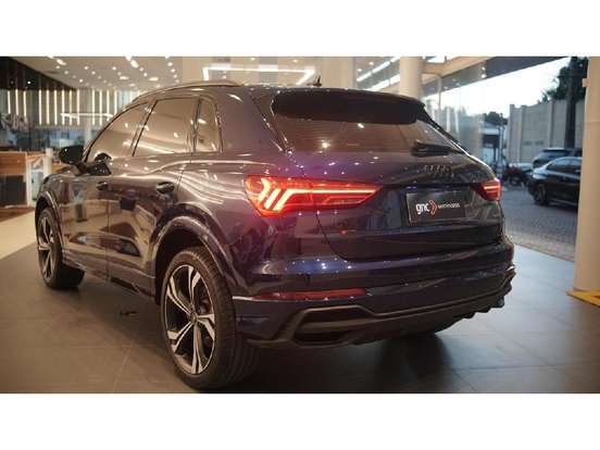 AUDI-Q3-2024