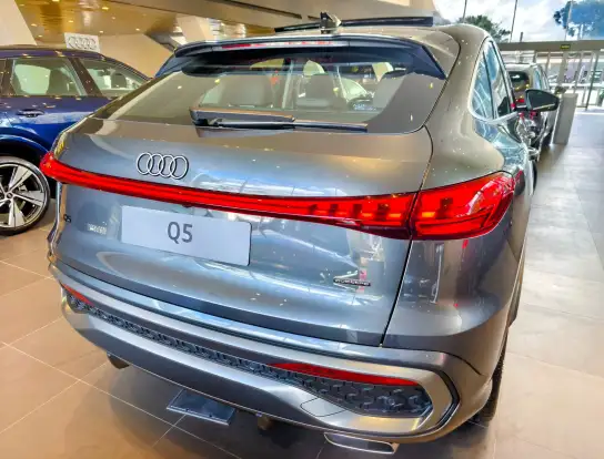 AUDI-Q5-2026