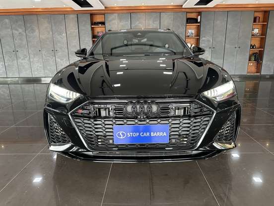 AUDI-RS6-2020