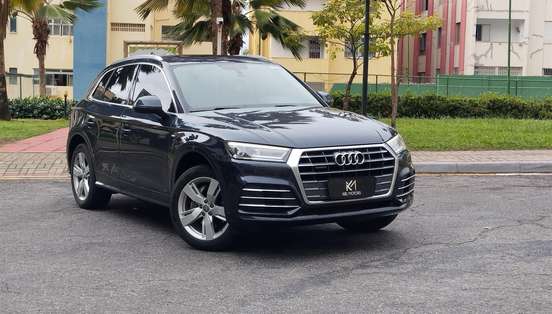 AUDI-Q5-2019