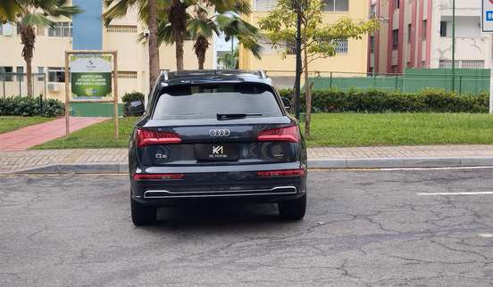AUDI-Q5-2019