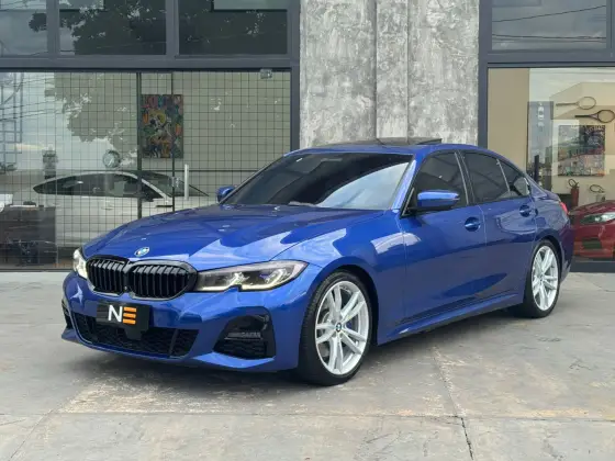 BMW 330i 2.0 16V TURBO GASOLINA M SPORT AUTOMÁTICO BMW 330i 2.0 16V TURBO GASOLINA M SPORT AUTOMÁTICO
