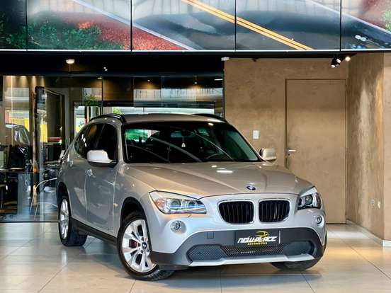 BMW-X1-2.0 16V GASOLINA SDRIVE18I 4P AUTOMÁTICO BMW-X1-2011