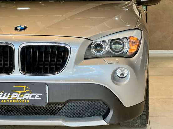 BMW-X1-2.0 16V GASOLINA SDRIVE18I 4P AUTOMÁTICO BMW-X1-2011
