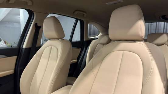 BMW-X1-2016