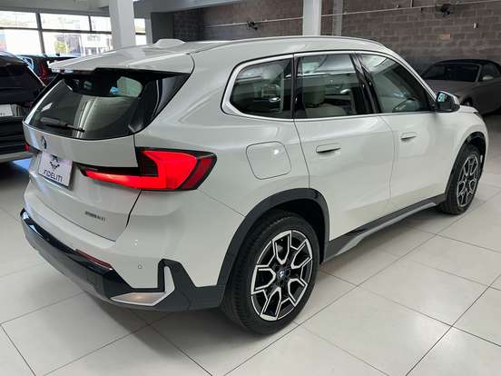 BMW-X1-2.0 16V TURBO GASOLINA SDRIVE20I X-LINE STEPTRONIC BMW-X1-2023