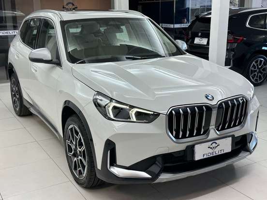 BMW-X1-2.0 16V TURBO GASOLINA SDRIVE20I X-LINE STEPTRONIC BMW-X1-2023