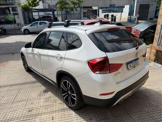 BMW-X1-2.0 20I GP 4X2 16V GASOLINA 4P AUTOMÁTICO BMW-X1-2013