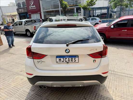 BMW-X1-2.0 20I GP 4X2 16V GASOLINA 4P AUTOMÁTICO BMW-X1-2013