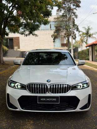 BMW-320i-2023