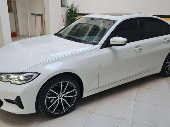BMW-320i-2.0 16V TURBO GASOLINA SPORT GP AUTOMÁTICO BMW-320i-2019