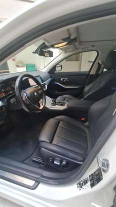 BMW-320i-2019