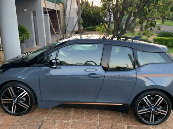 BMW-i3-ELÉTRICO eDRIVE UNIQUE FOREVER AUTOMÁTICO BMW-i3-2022