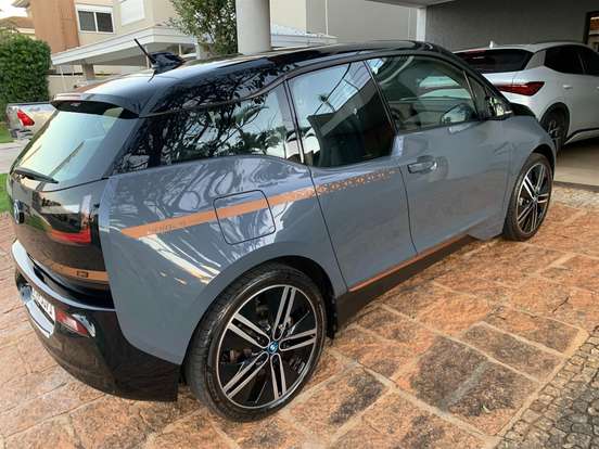 BMW-i3-ELÉTRICO eDRIVE UNIQUE FOREVER AUTOMÁTICO BMW-i3-2022