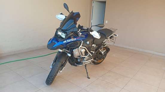 BMW-R 1250 GS ADVENTURE PREMIUM RALLYE BMW-R 1250 GS ADVENTURE PREMIUM RALLYE-2024