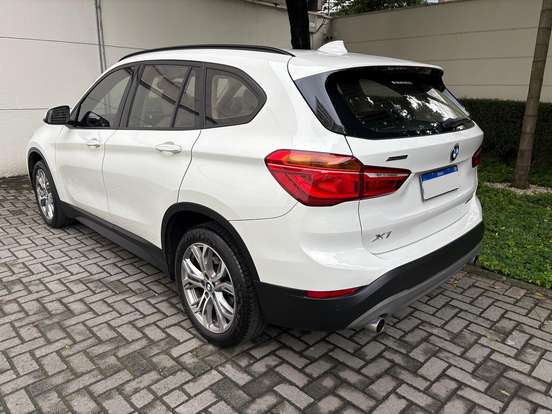 BMW-X1-2.0 16V TURBO ACTIVEFLEX SDRIVE20I 4P AUTOMÁTICO BMW-X1-2019