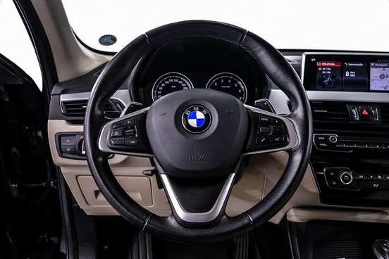 BMW-X1-2021