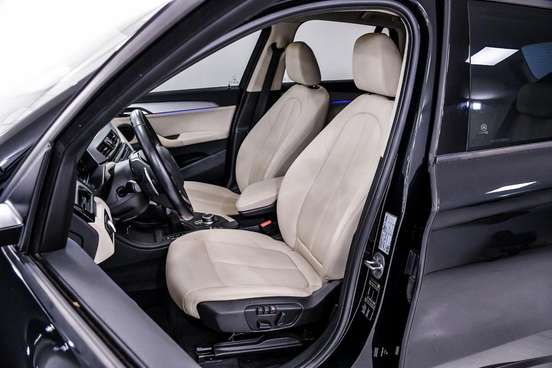 BMW-X1-2021