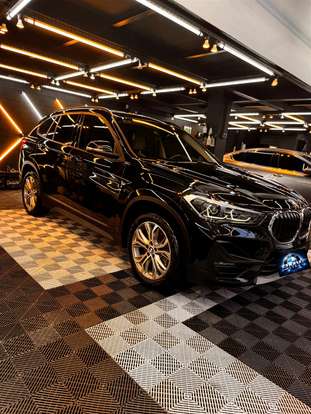 BMW-X1-2021