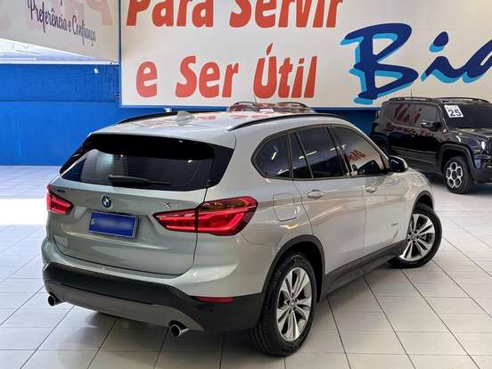BMW-X1-2.0 16V TURBO ACTIVEFLEX SDRIVE20I X-LINE 4P AUTOMÁTICO BMW-X1-2017