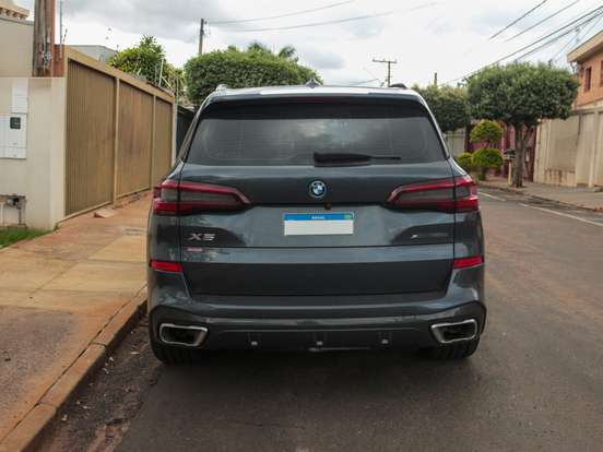 BMW-X5-3.0 I6 TURBO HÍBRIDO XDRIVE45E M SPORT AUTOMÁTICO BMW-X5-2021
